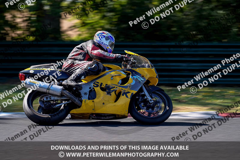 cadwell no limits trackday;cadwell park;cadwell park photographs;cadwell trackday photographs;enduro digital images;event digital images;eventdigitalimages;no limits trackdays;peter wileman photography;racing digital images;trackday digital images;trackday photos